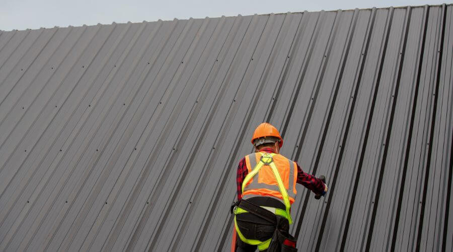 Professional metal roof installation in Wallingford, IA